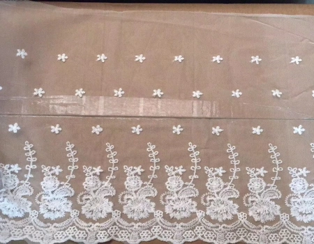 White wide and multi-sized mesh fabric embroidered lace White wide and multi-sized mesh fabric embroidered lace